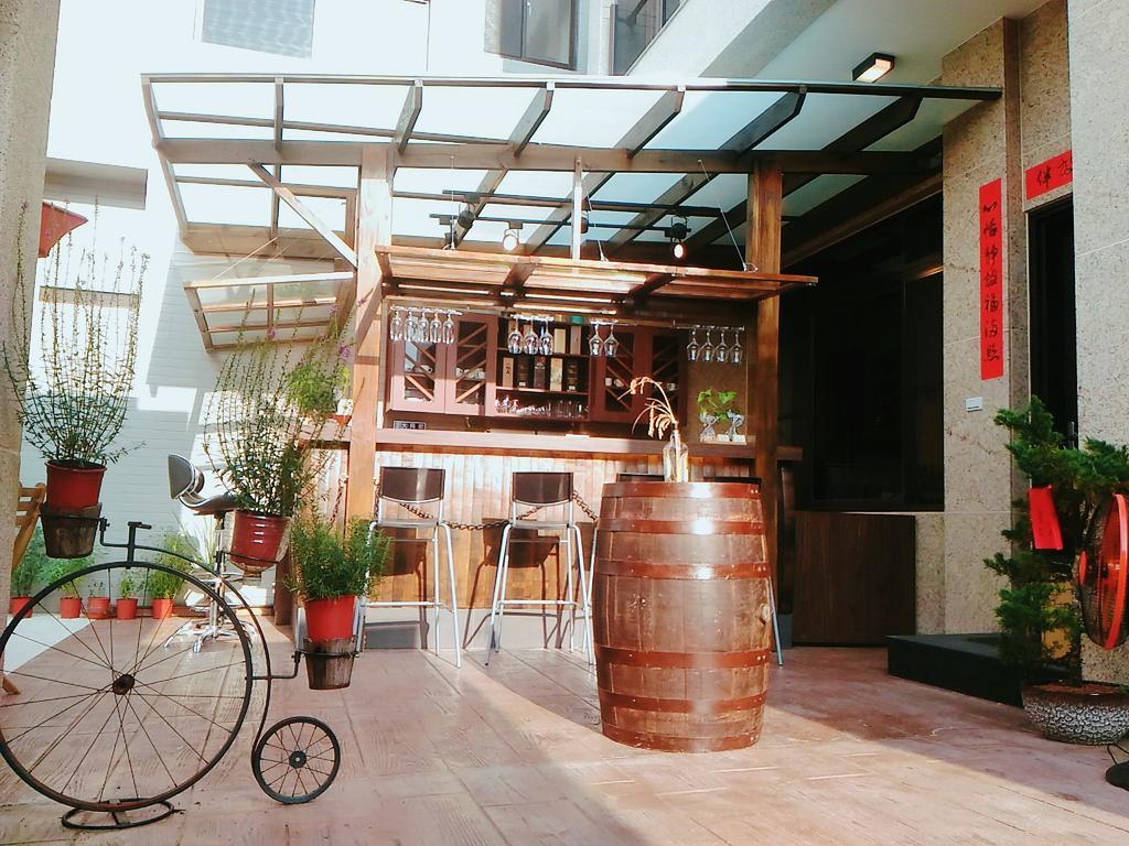 He Tian B&B - Cafe & Bar Puli Eksteriør bilde
